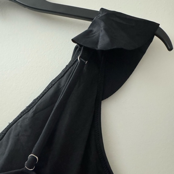 Black Ruffled One Piece Swimsuit - Picture 3 of 4